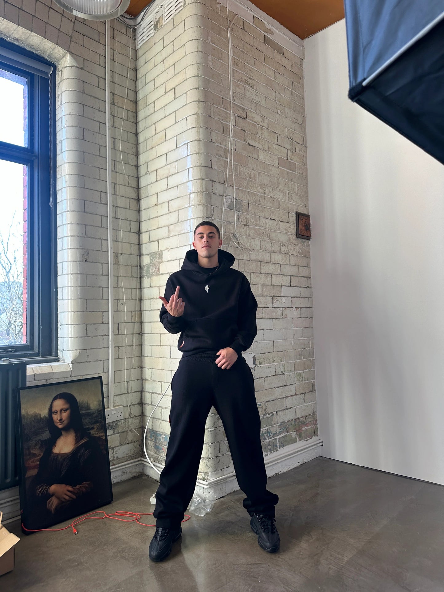 MULEN SIGNATURE EMBROIDRED HOODIE