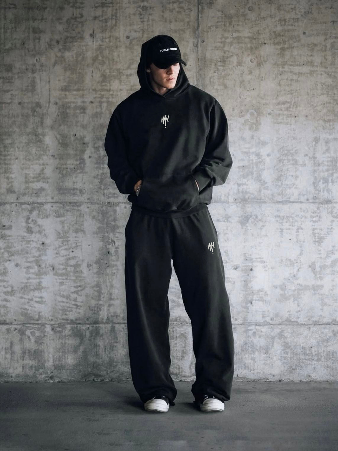 MULEN SIGNATURE EMBROIDRED HOODIE